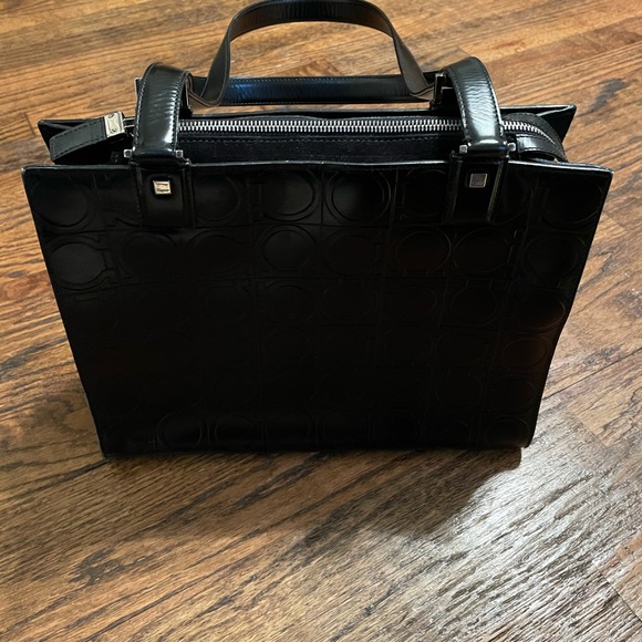 Salvatore Ferragamo handbag - Picture 2 of 16